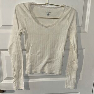 Brandy Melville long sleeve shirt